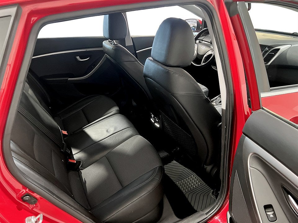 Bild på Hyundai i30 Premium 1.6 GDI 135hk Aut - B-KAMERA,ELSTOL,NAV