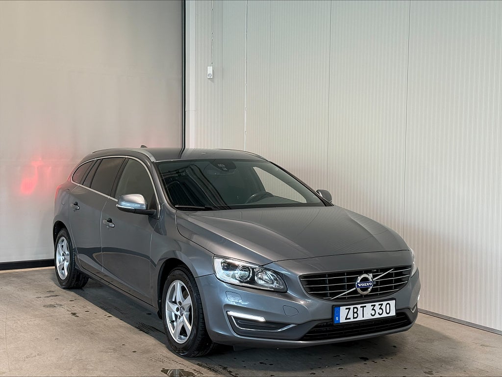 Volvo V60 D3 150hk AUT Classic Summum VOC Navi Värmare Skinn