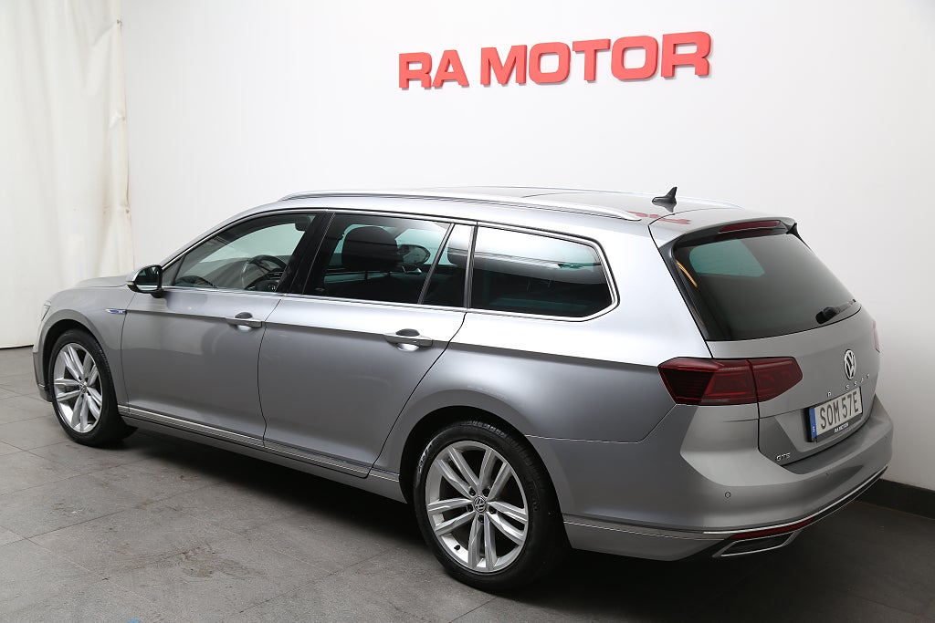 Volkswagen Passat Sportscombi GTE Executive Cockpit Panorama Värmare Drag 2020
