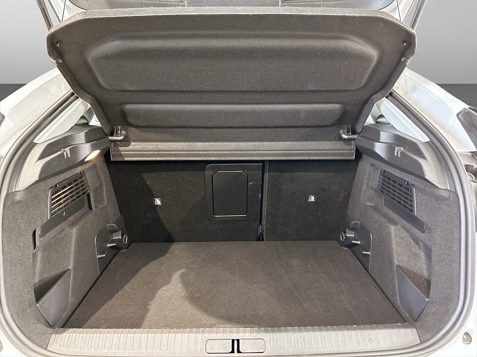 Bild på Citroën C4 Shine 1.2 PT 130hk Aut - 360-KAMERA, CARPLAY