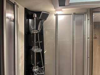 Husbil-integrerad Kabe IMPERIAL 810 LGB 24 av 32