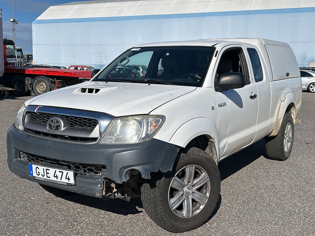 Toyota Hilux Extra Cab