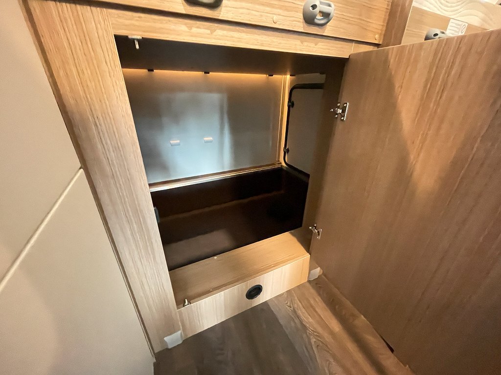 Carado A 464 / B-kort / 6 bältade / 6 Sovplatser /4995kr/mån - Carado