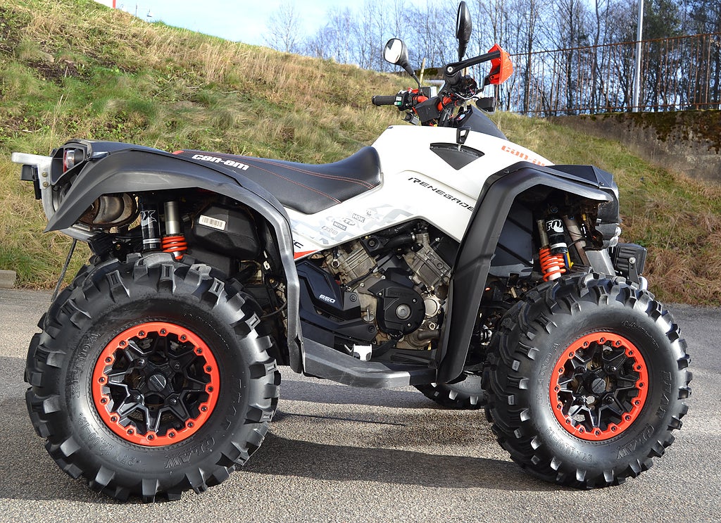 Can-Am Renegade XCT 650 ABS Plog/Vinch