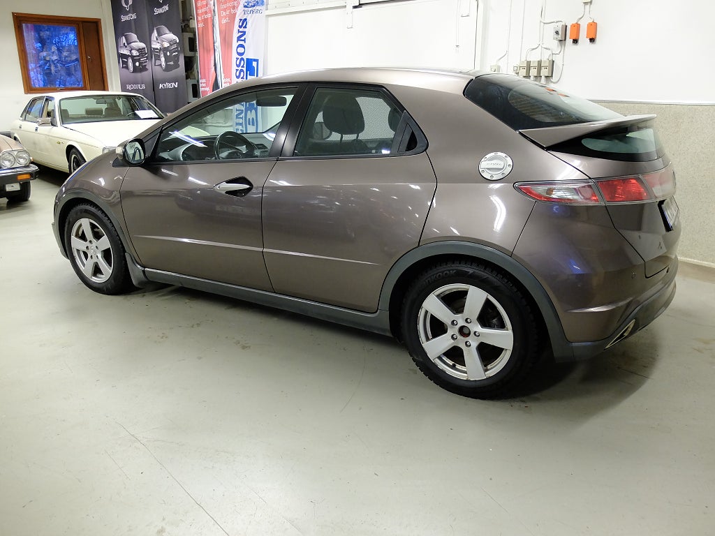 Honda Civic 5-dörrar 1.8 i-VTEC Sport Euro 5 .2 bruk.NYbes