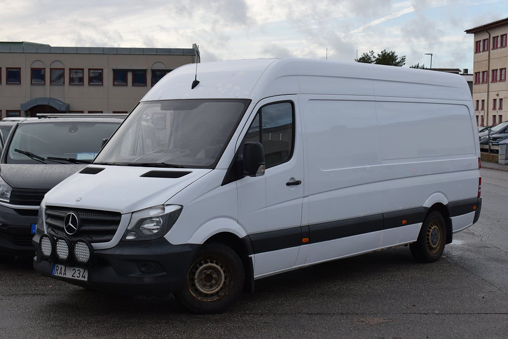 Mercedes-Benz Sprinter 316 BlueTEC Skåpbil AUTOMAT LÅNG VÄRM