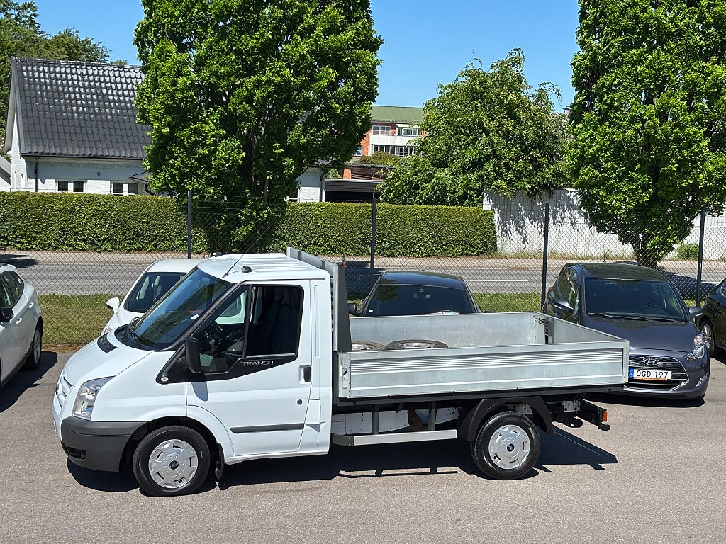 Ford transit T300 2.2tdci 100hk/6vxl  2.8M Flak 0kr kontant(företag)