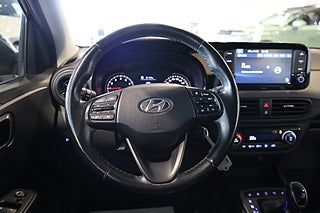 Halvkombi Hyundai i10 13 av 25