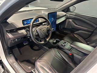SUV Ford Mustang 7 av 16