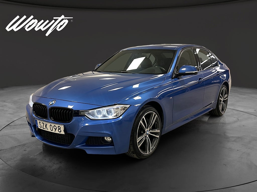 BMW 335 i xDrive M Performance 340hk / HUD / Navi / Svensksåld