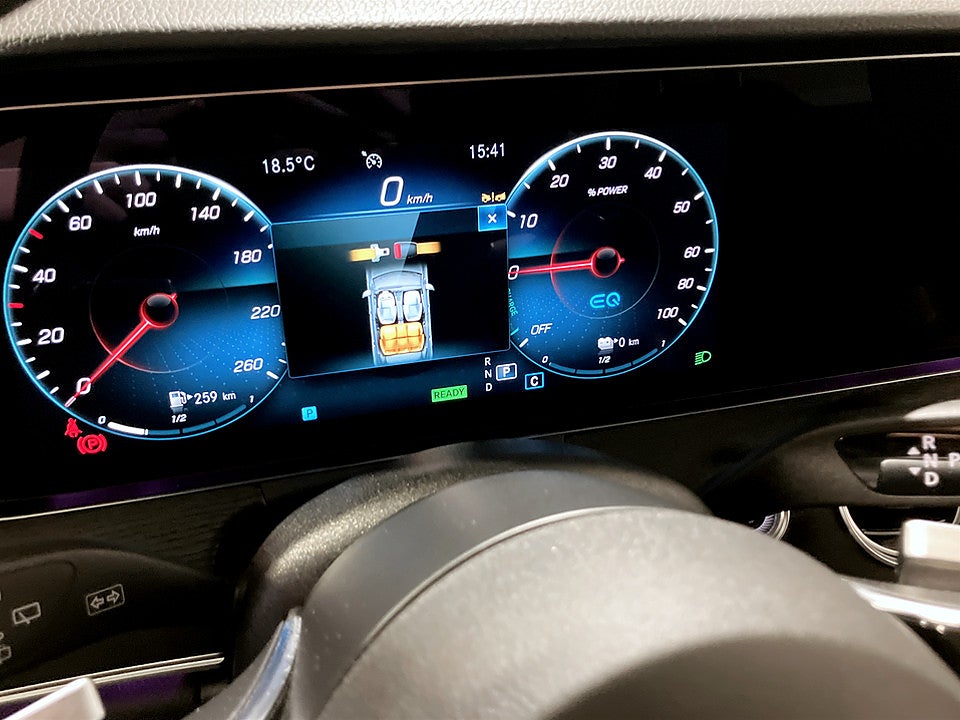 Bild på Mercedes-Benz E300 de 4MATIC AMG Line PHEV 306hk Aut B-KAMERA DRAG CARPLAY