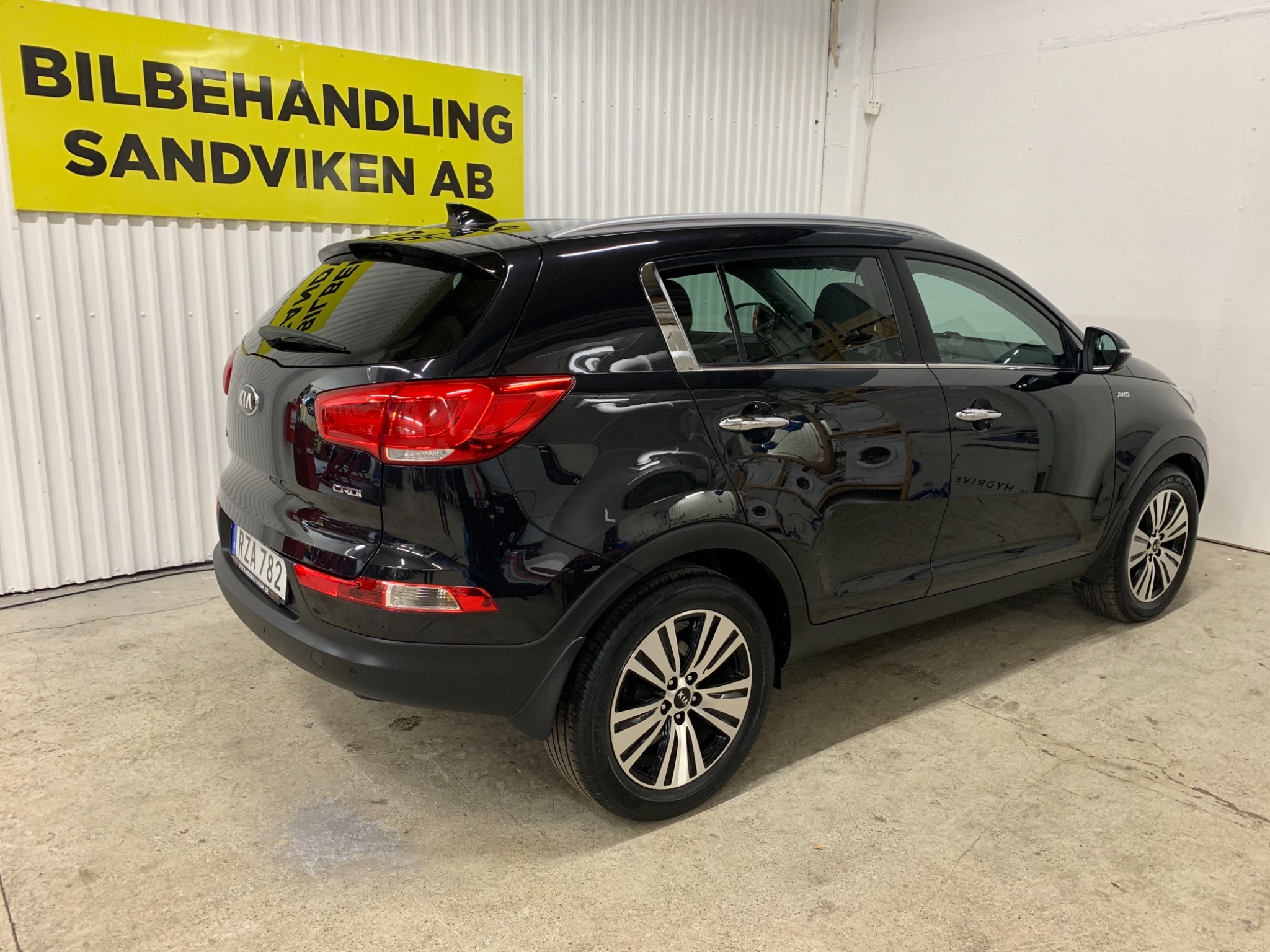 Kia Sportage 2.0 CRDi AWD Automat 184hk 2014, bild 3/43