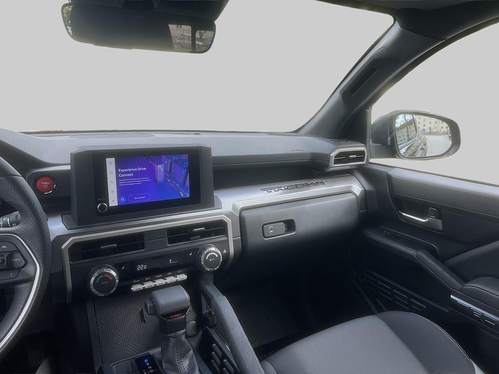 Toyota Tacoma 2025 - miniatyr 9