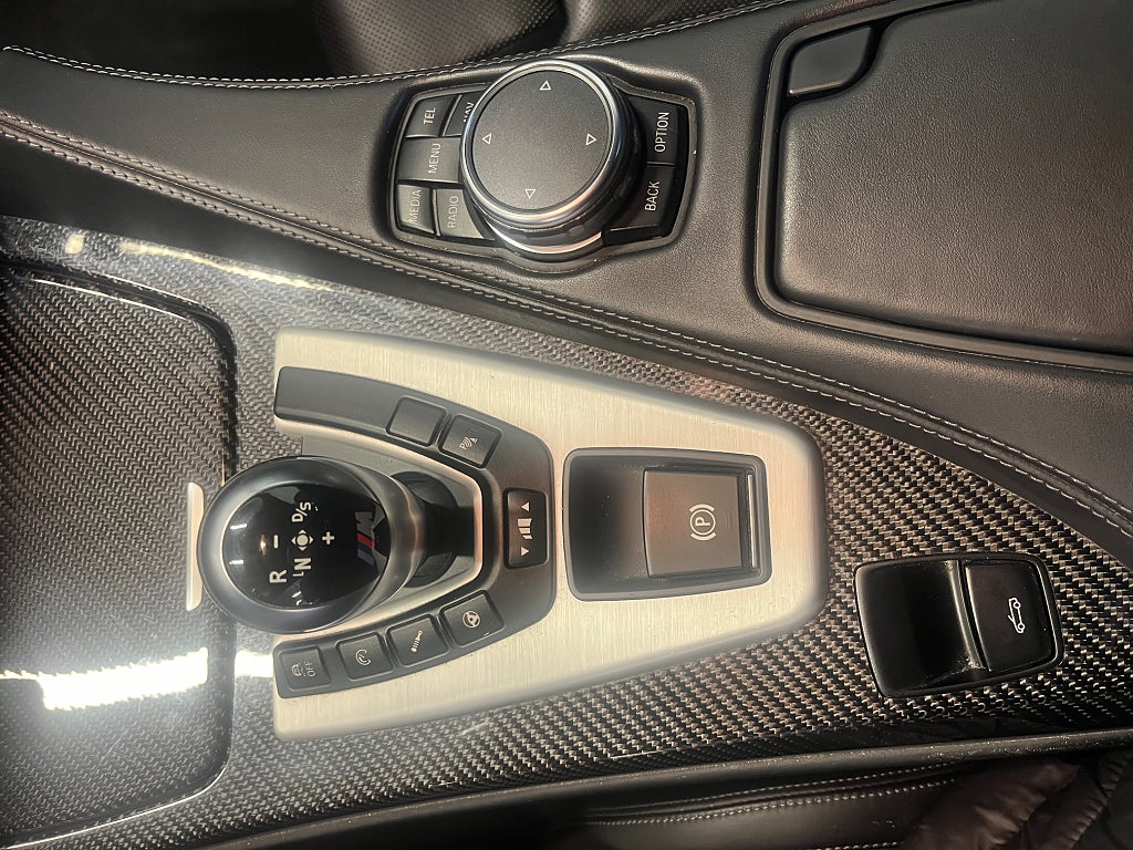 BMW M6 2016 - miniatyr 10