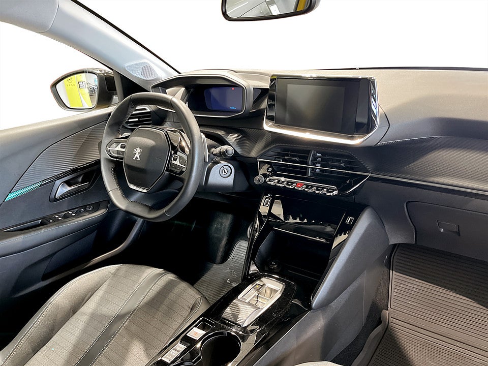 Bild på Peugeot 208 Allure Pack 1.2 PT 100hk Aut CARPLAY