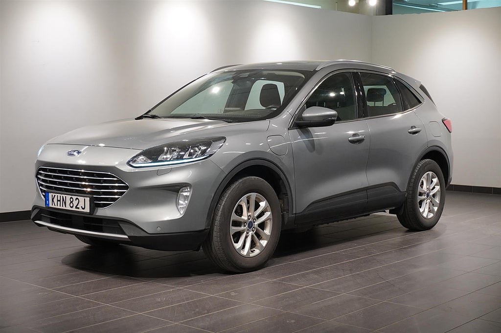 Ford Kuga Titanium Plug-In Hybrid Vinterpaket Kamera