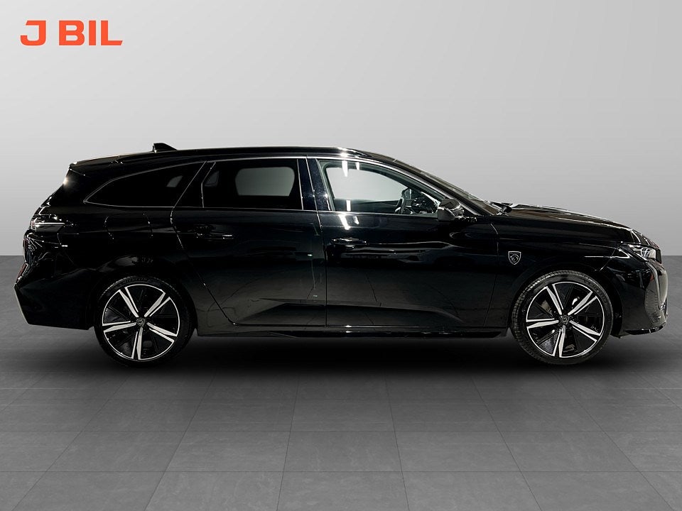 Bild på Peugeot 308 SW GT 1.2 PT 130h Aut - B-KAMERA,NAV,CARPLAY