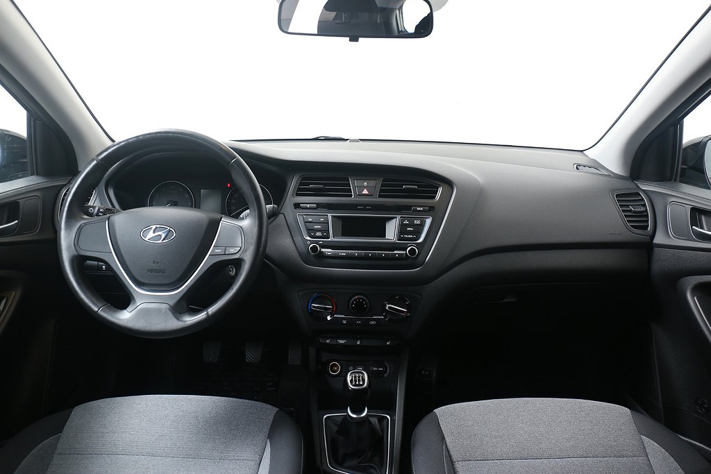 Hyundai i20 1,2 84hk Comfort 5D Motorv "Nya Karossen" 2015