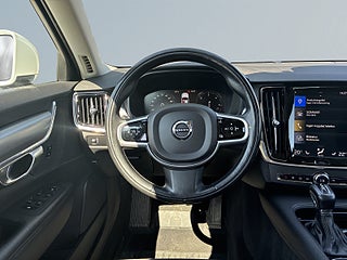 Volvo V90 D5 AWD Geartronic Business Advanced S&V-hjul/Drag/Pvärm – bild 9