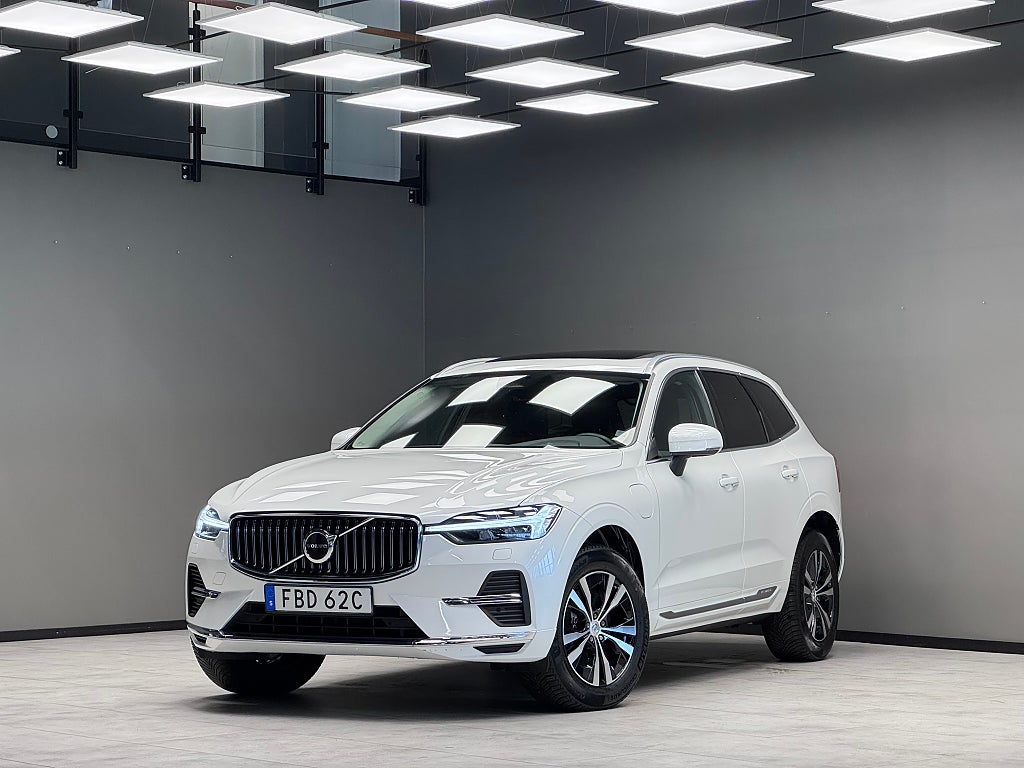 Volvo XC60 Recharge T6 AWD / Drag / Värmare 