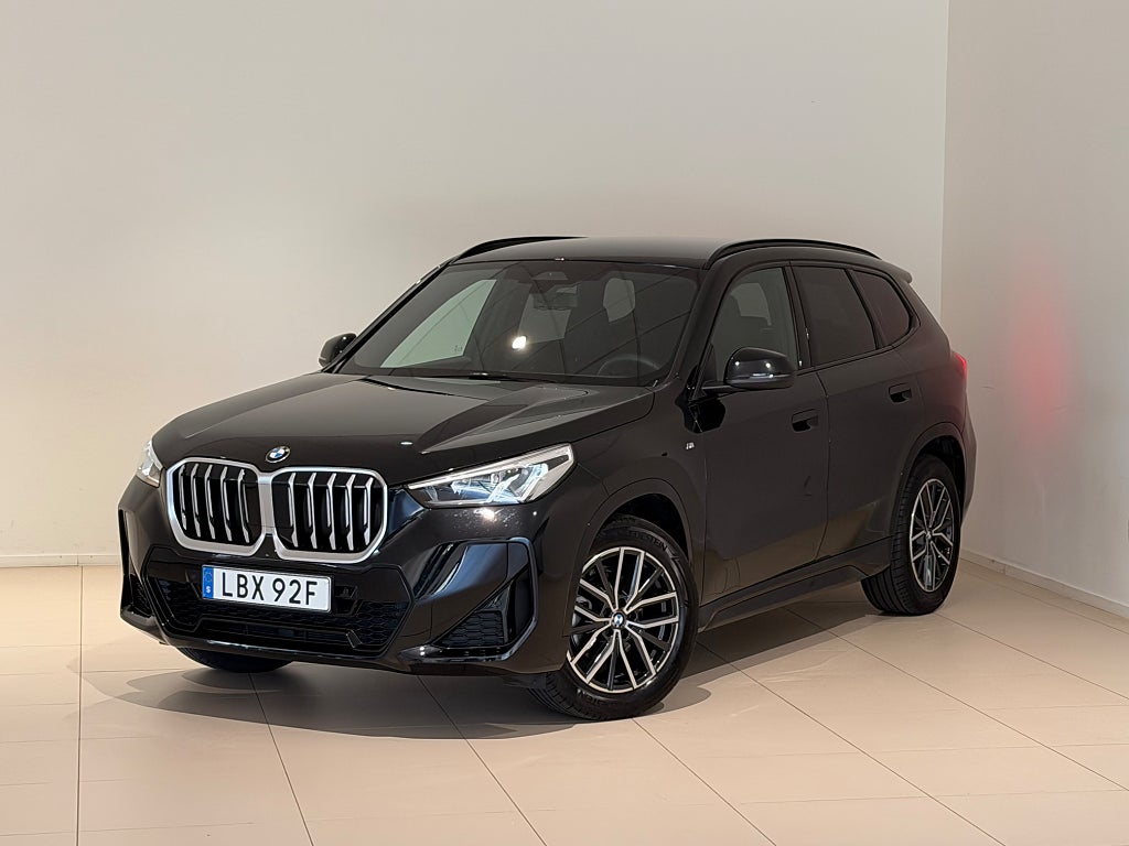 BMW X1 18i, M-Sport, Drag, Rattvärme, Backkamera, Navigation