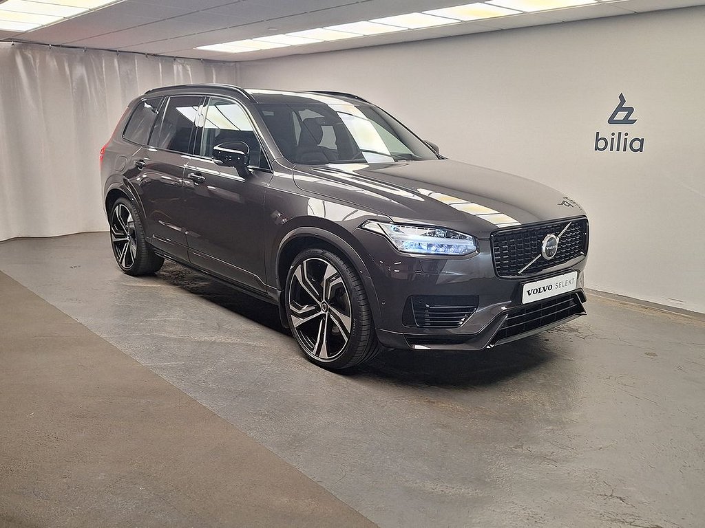 Volvo XC90 Recharge T8 Ultimate Dark Edition.
