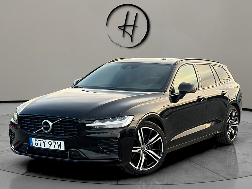 Volvo V60 T6 AWD 340hk Recharge R-Design Kamera BLIS * Välskött