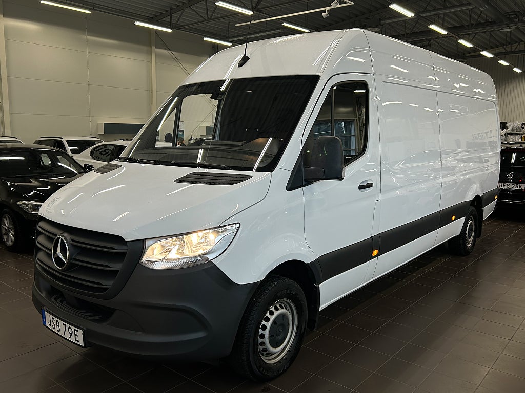 Mercedes-Benz Sprinter 317 CDI RWD 9G-Tronic 