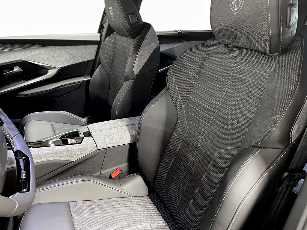 Bild på Peugeot 5008 GT Hybrid - DEMO