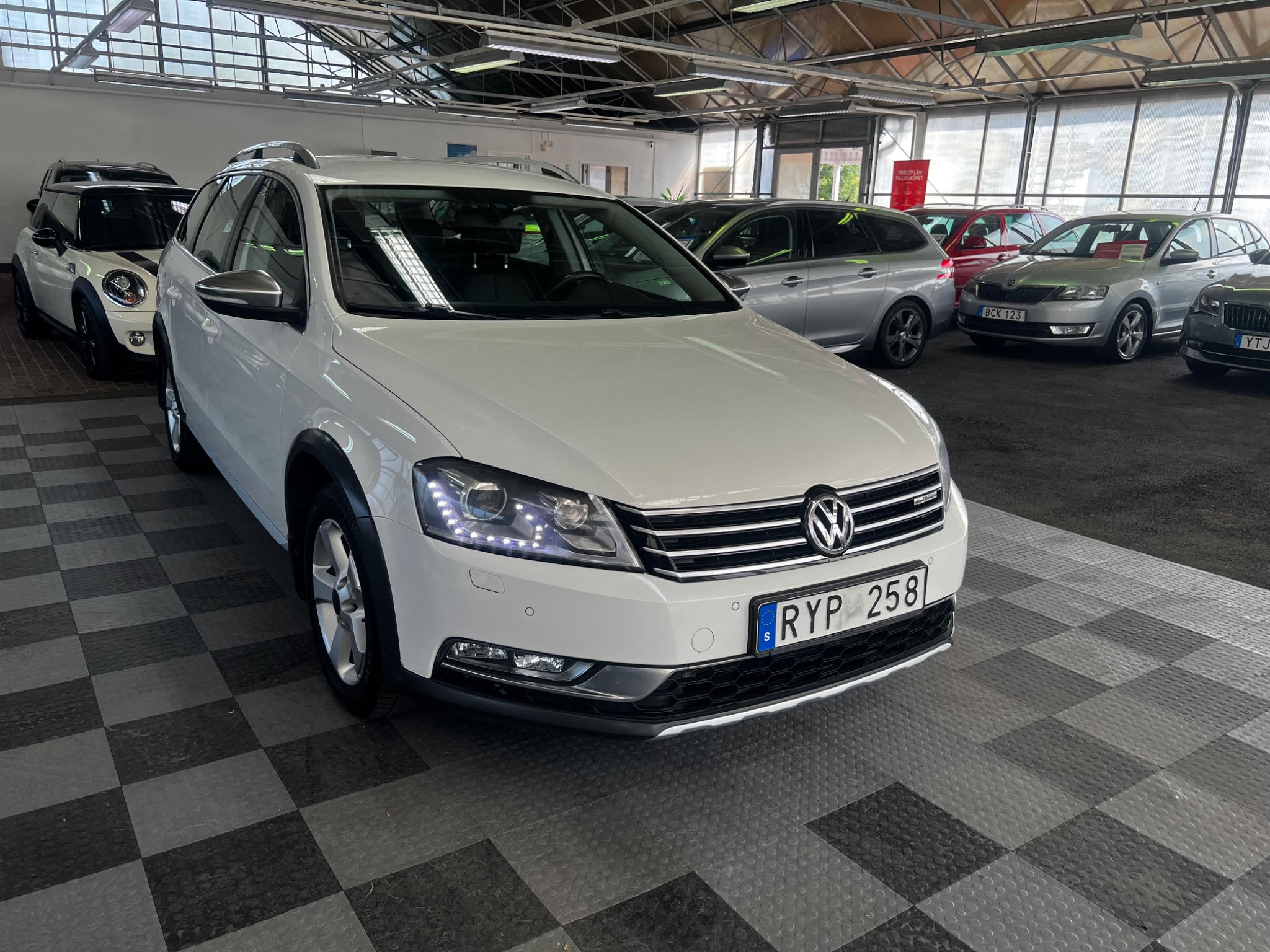 Volkswagen Passat 2013, bild 4/10