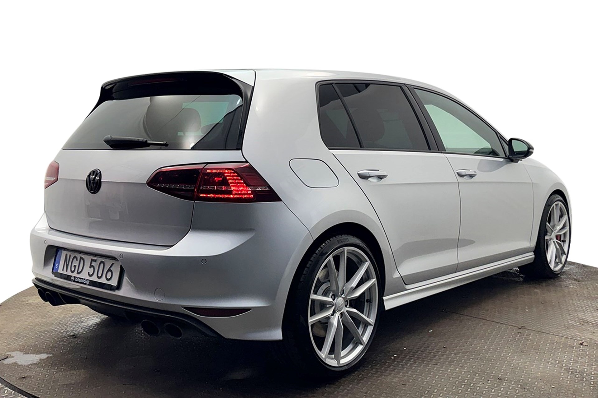 Volkswagen Golf VII 5-d R 2.0 TSI Aut 4M 2016, bild 6/77