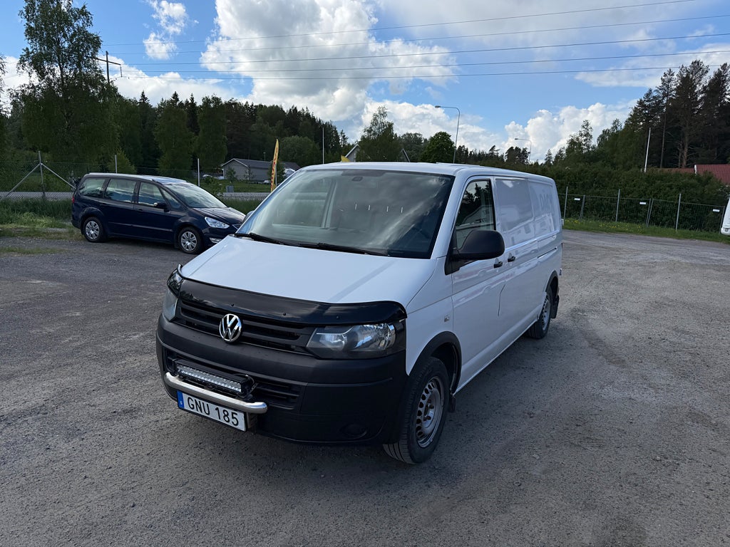 Volkswagen Transporter T30 2.0 TDI BMT 4Motion Lång / D-värm 