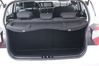Halvkombi Hyundai i10 19 av 20