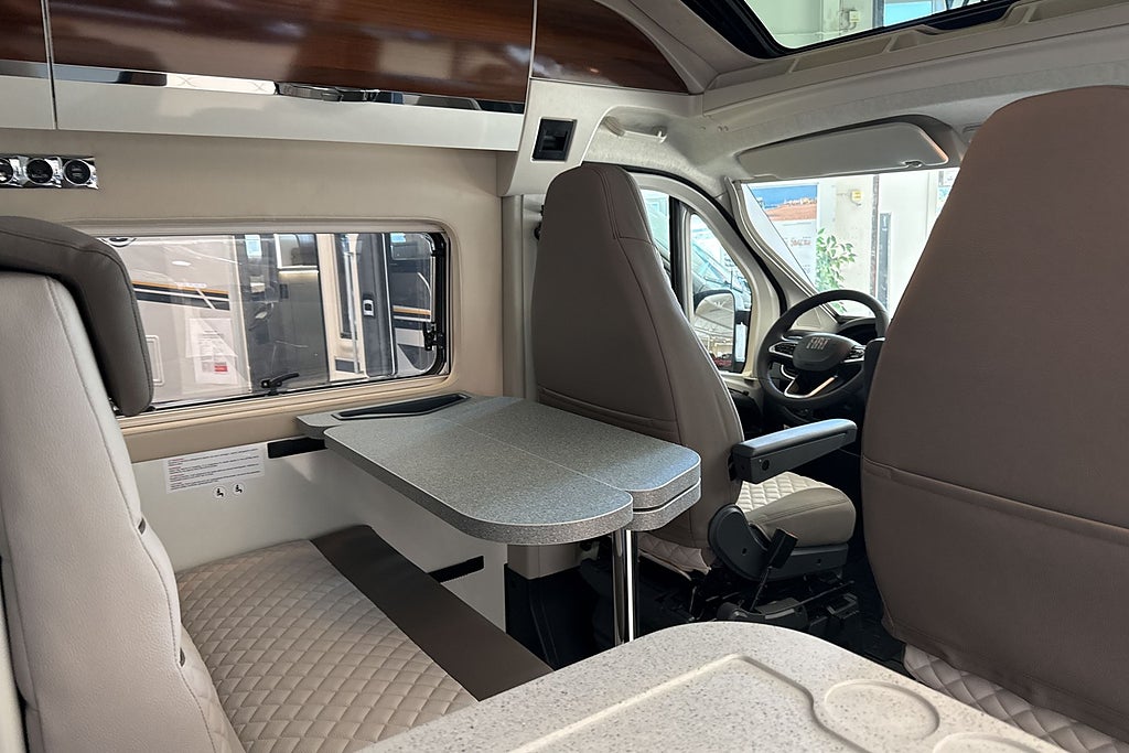 Mobilvetta Admiral K 6,3 Heavy chassi Långbäddar 3,95% Ränta miniatyr 10
