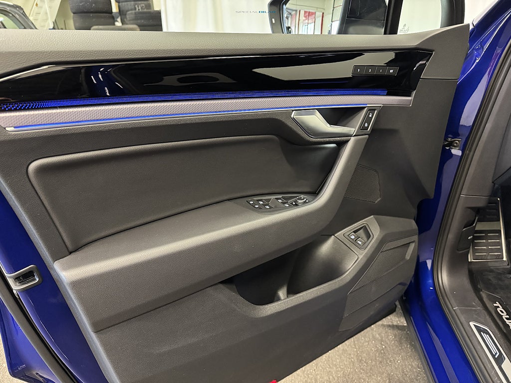 Volkswagen Touareg 2023 - miniatyr 5