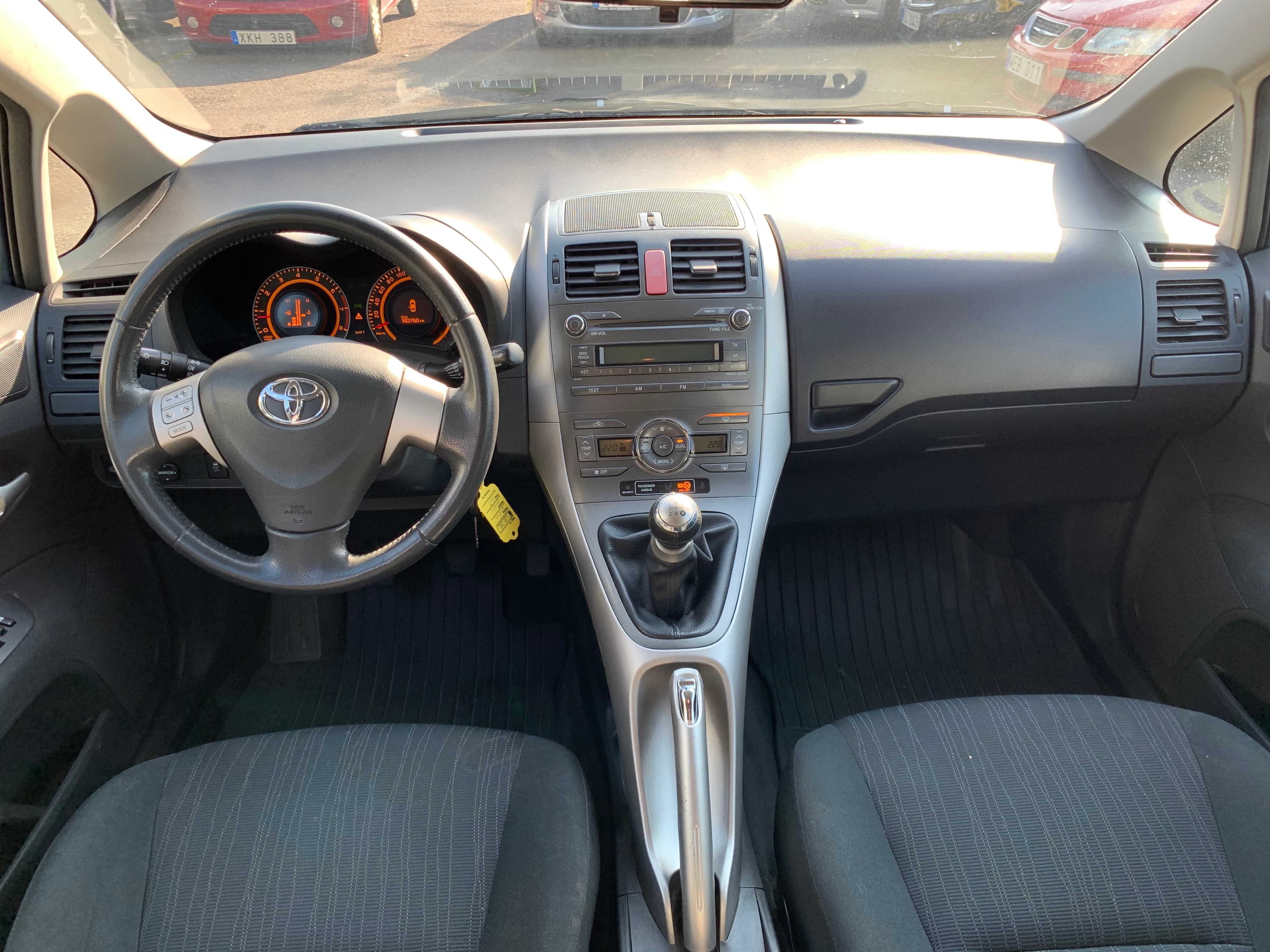 Toyota Auris 2007, bild 7/38