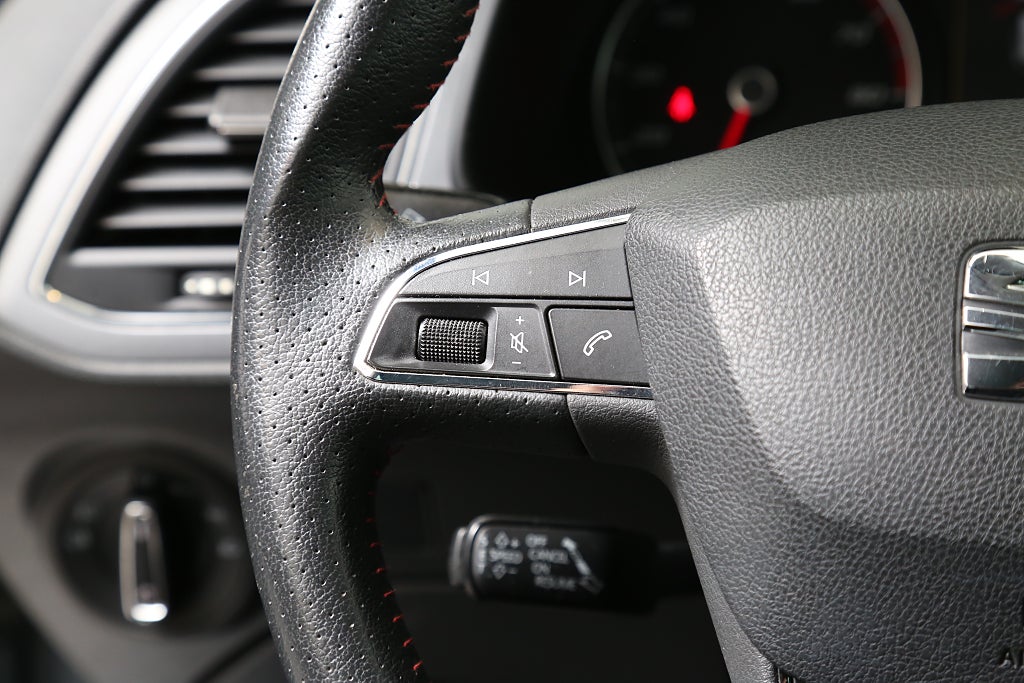 Seat Leon 1,4 TSI FR 140hk 5d P-sensorer 2013