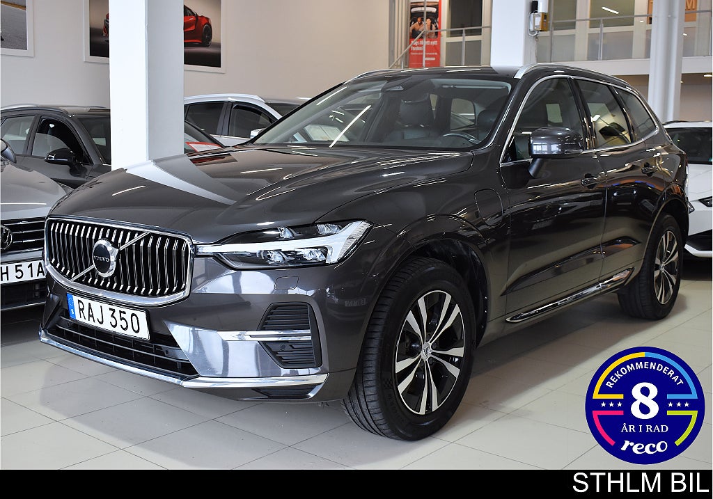Volvo XC60 Recharge T6 AWD Core Ed Läder Pano Drag Värm Moms