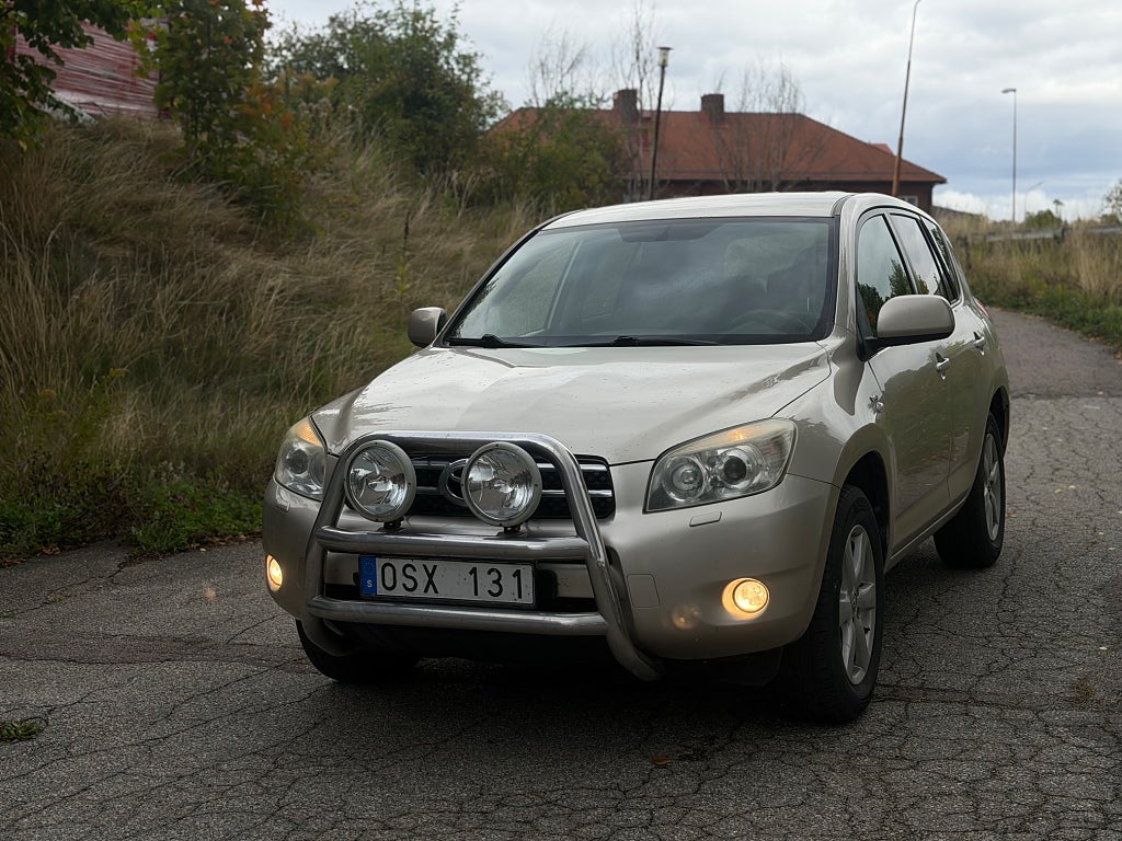 Toyota RAV4 2.2 D-4D 4x4 Euro 4