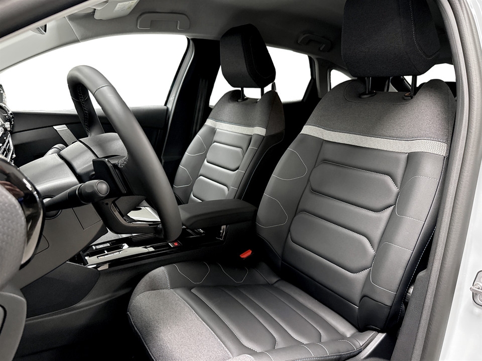 Citroen C4 Shine PureTech 130hk Aut 2024, photo 6/64