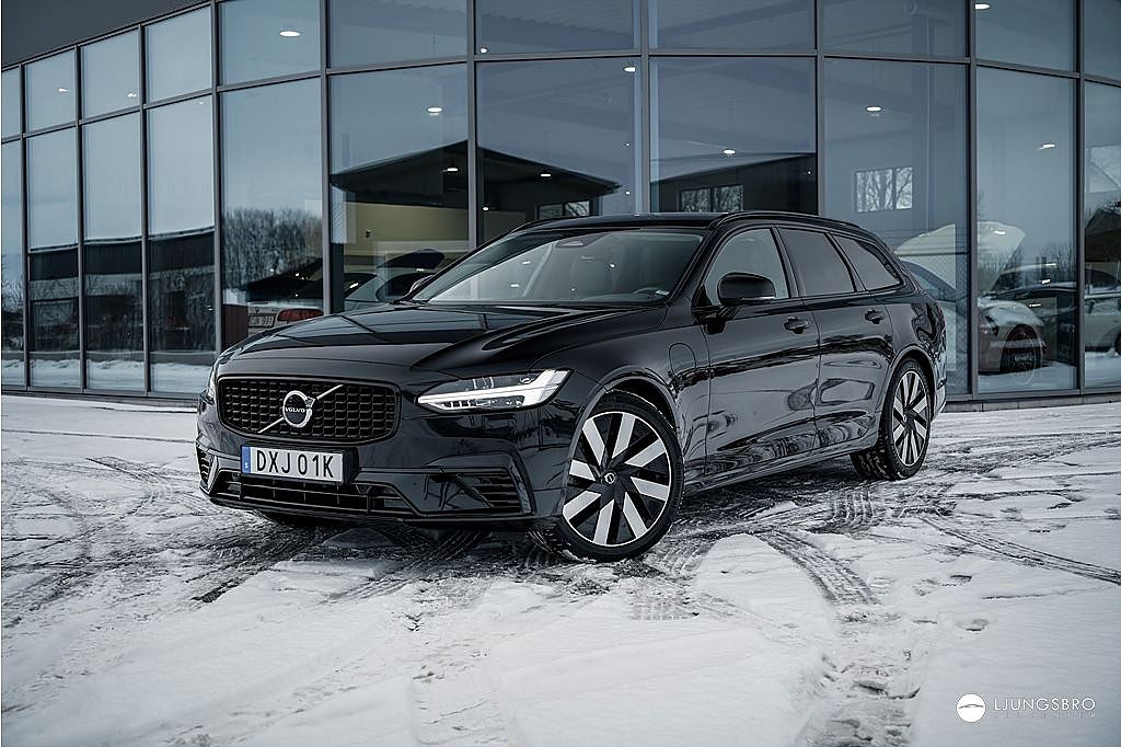 Volvo V90 Recharge T6 AWD Plus Dark / H&K / B-Kamera / Blis