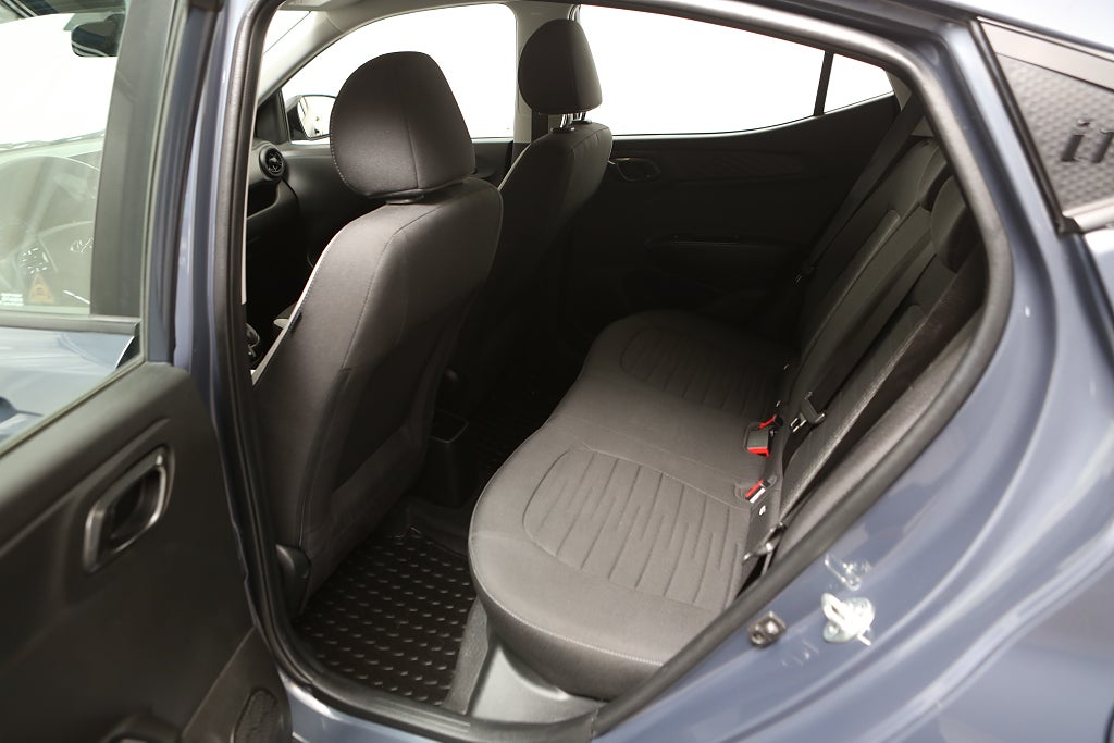 Hyundai i10 1,0 blue 67hk Advanced P-sensor Kamera CarPlay 2022