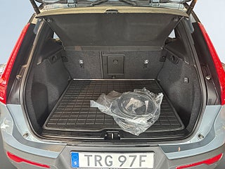 Volvo XC40 Recharge T4 DCT R-Design H&K/Skinn/MOMS/Kamera/Ad.Fhåll – bild 12