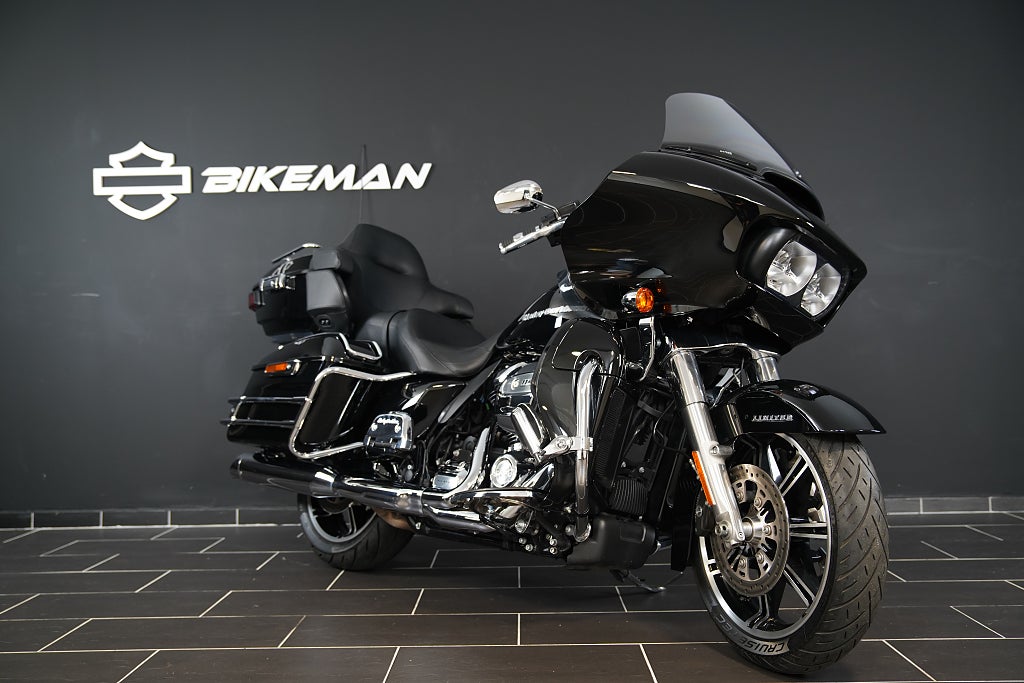 Harley-Davidson FLTRK Road Glide Limited Screamin' Eagle