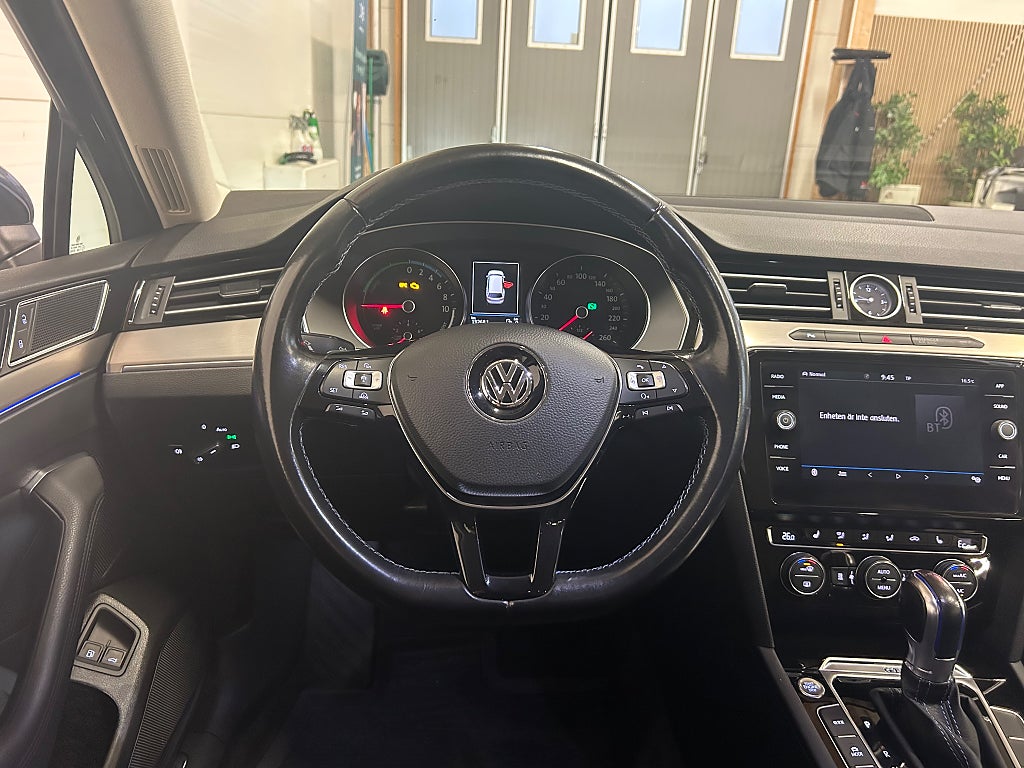 Volkswagen Passat SC GTE 218hk Plug-In |Drag|Värmare|Kamera| 2018