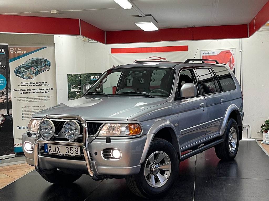 Mitsubishi Pajero Sport 3.0 V6 4WD / Automat / Dragkrok