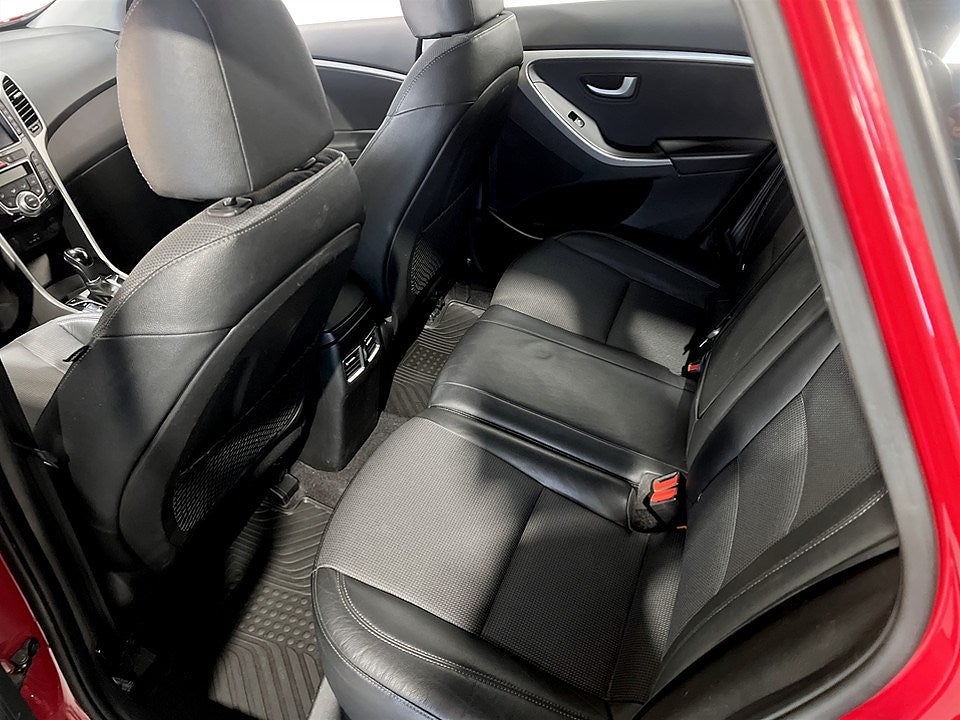 Bild på Hyundai i30 Premium 1.6 GDI 135hk Aut - B-KAMERA,ELSTOL,NAV