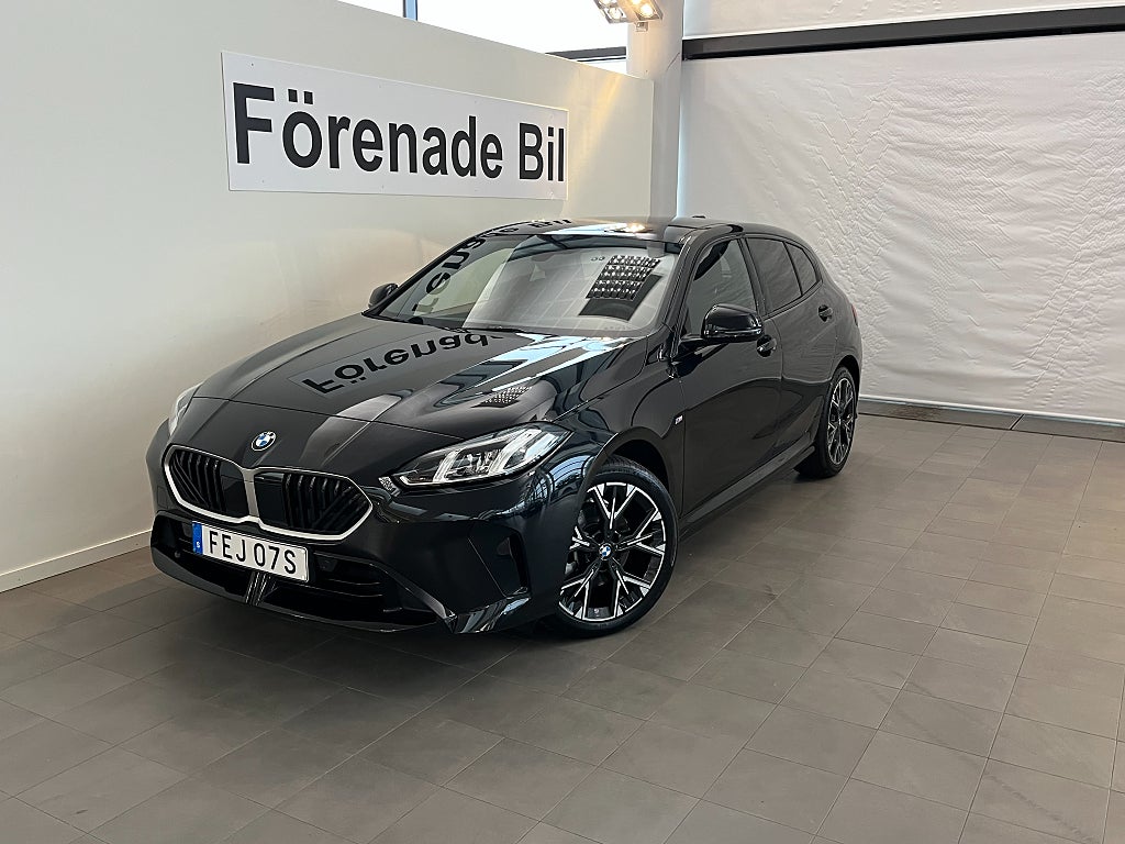 BMW 120 M Sport Sportstolar Rattvärme Automat Park Assist 