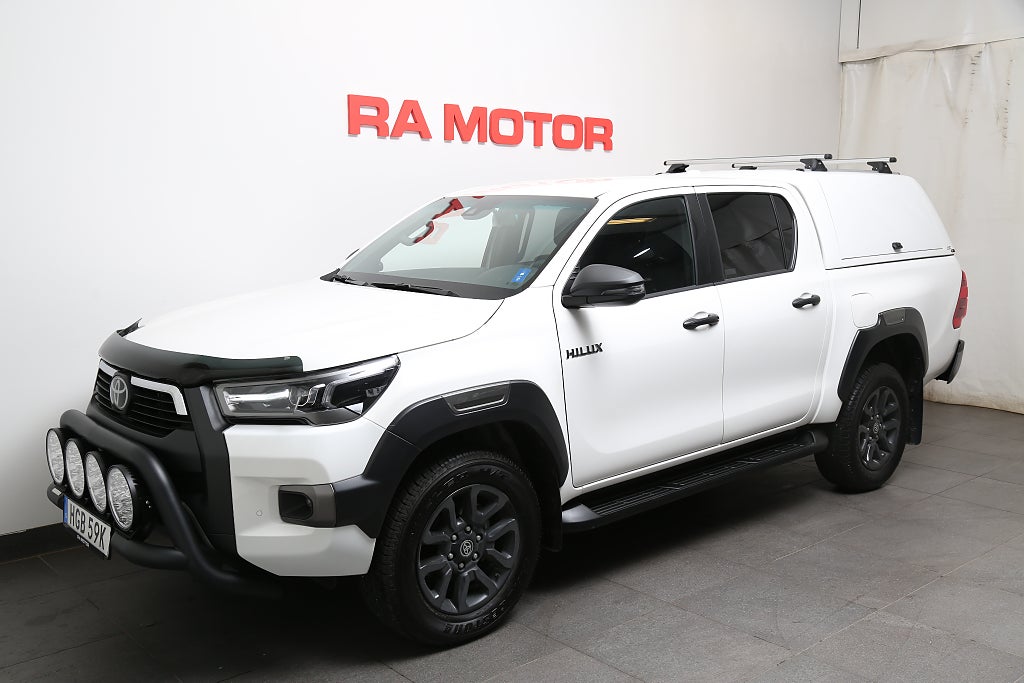 Toyota Hilux Dubbelhytt 2,8 MHEV 204hk Invincible 4WD Flak/Kåpa Moms 2026