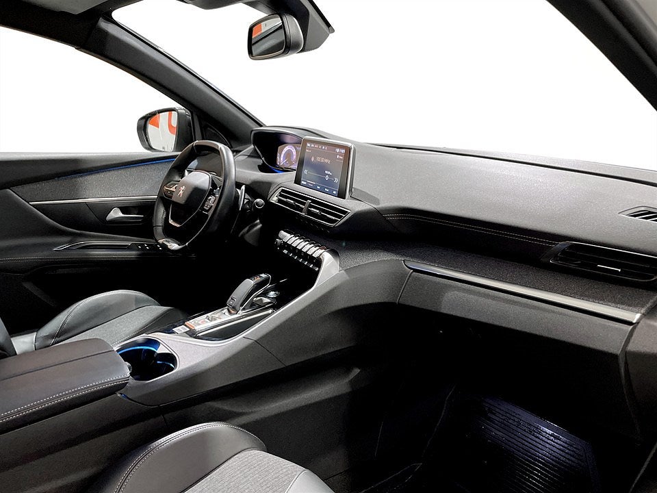 Bild på Peugeot 3008 GT-Line 1.2 PT 130hk Aut - B-KAMERA, CARPLAY
